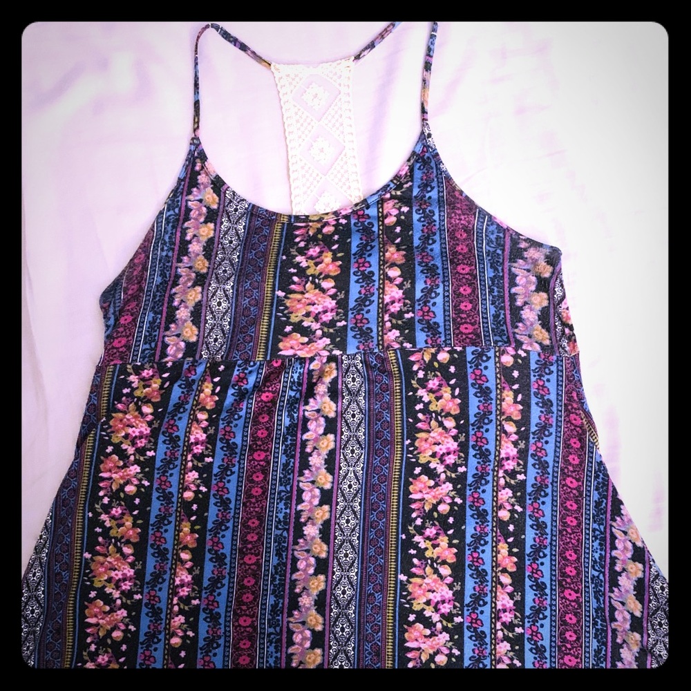 Women’s MM size large BOHO festival flowy tank